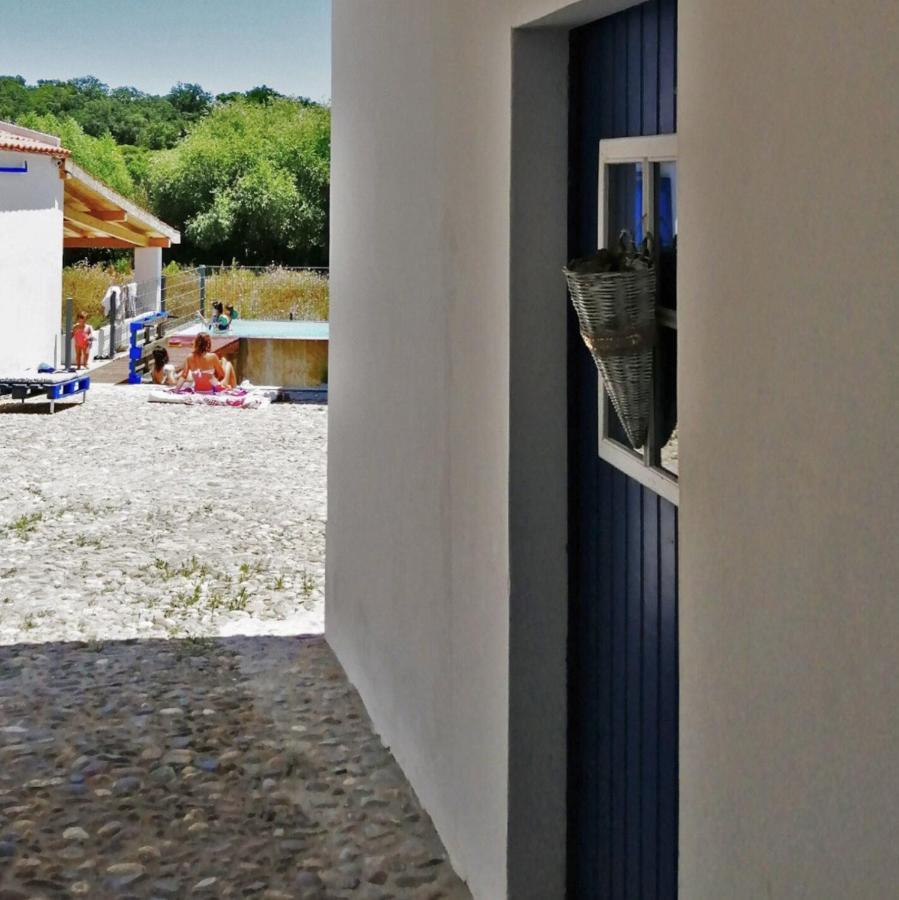Azoia 10 - Hostel & Casas De Campo Azoia de Baixo Exteriér fotografie